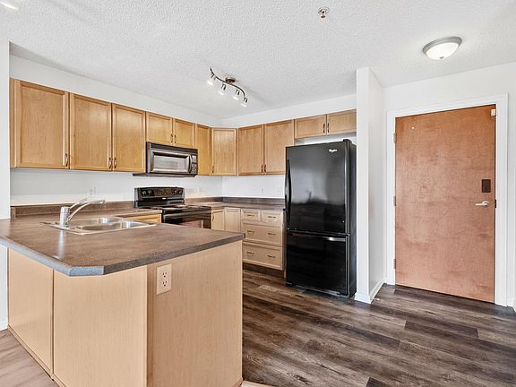 4th image of 13830 150th Ave NW #207