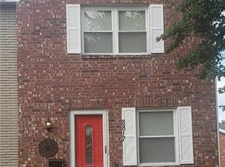 8817 Sycamore Ave, Kansas City, MO 64138