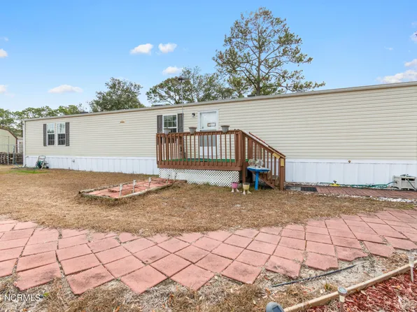 2330 Blackbeard Drive SW, Supply, NC 28462