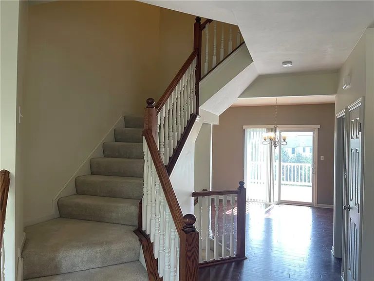 334 Marshall Heights Dr — Photo 8