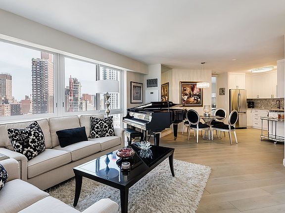 3rd image of 200 E 61st St APT 16E