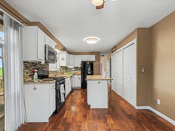 4th image of 16734 Rynearson Rd