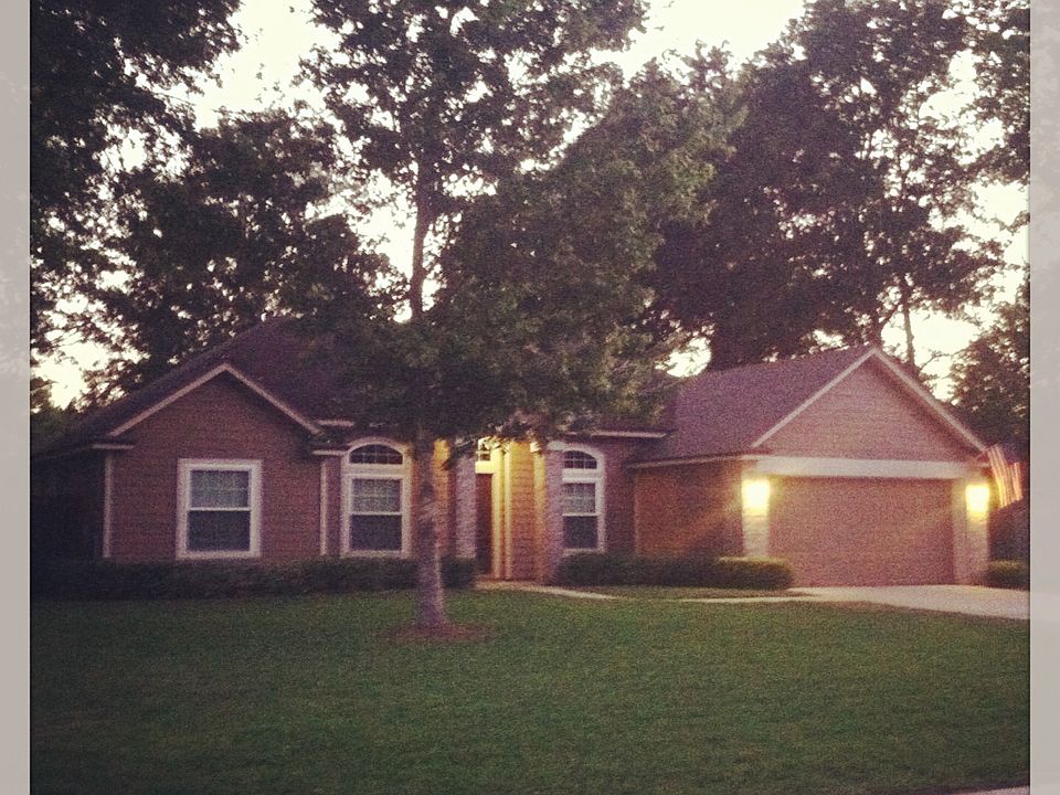 1st image of 8693 Riverwood Dr