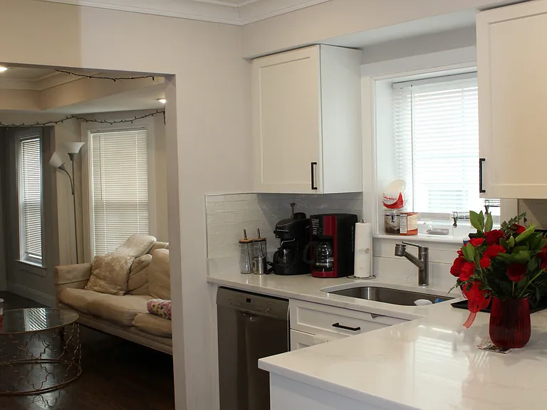 15 Pomeroy St — Photo 4