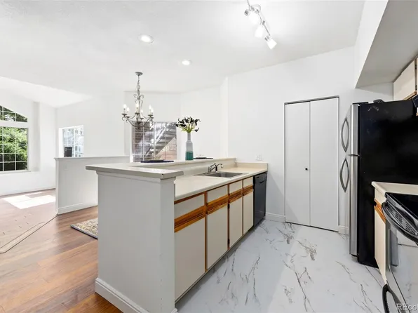 4760 S Wadsworth Boulevard #J104, Littleton, CO 80123
