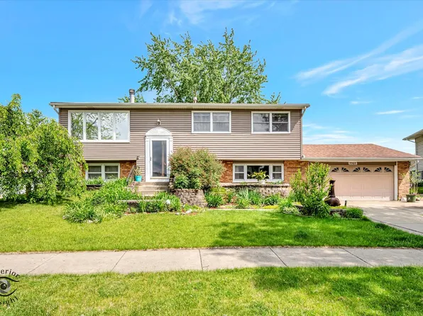 7707 Bristol Ln, Tinley Park, IL 60477