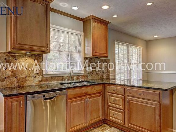 5th image of 3467 Larch Pine Dr NW