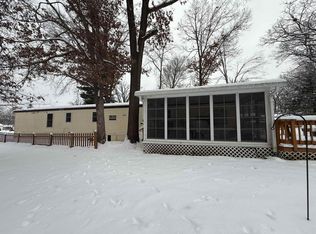 8 Old Buck Court, Baraboo, WI 53913