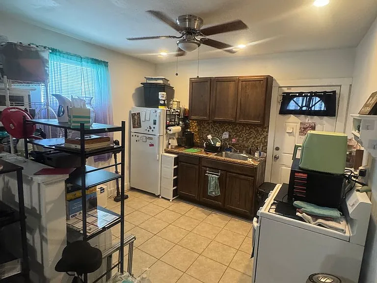 Desirable Euclid Neighborhood Apartment Building (Studio Apartments) & 2 Bedroom Single House - S... — Photo 30