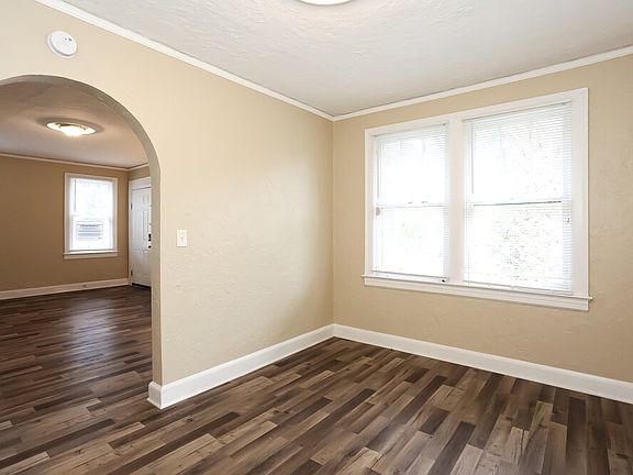 5th image of 456 Demper Dr