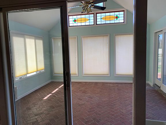 3rd image of 132 Spyglass Dr