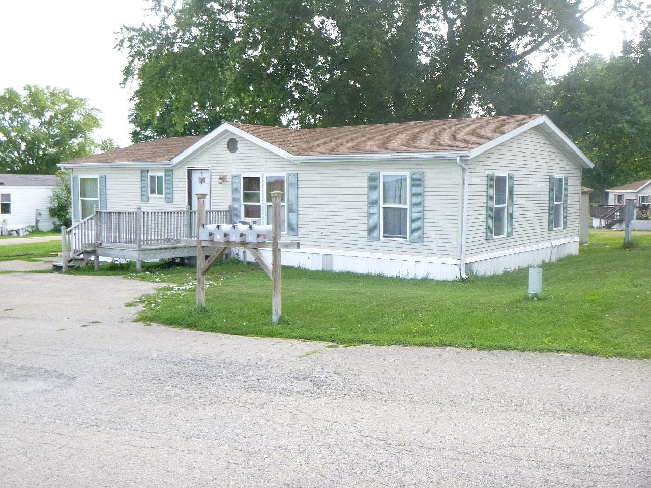 1480 Pynes Dr 34, Goodfield, IL 61742 Zillow