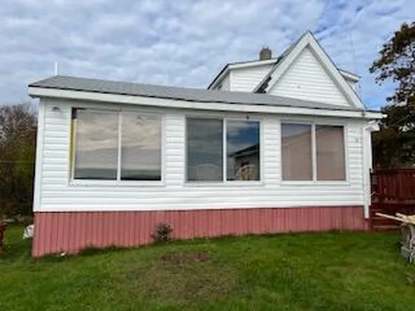 12 Griffin's Cove Road, Portland, ME 04103