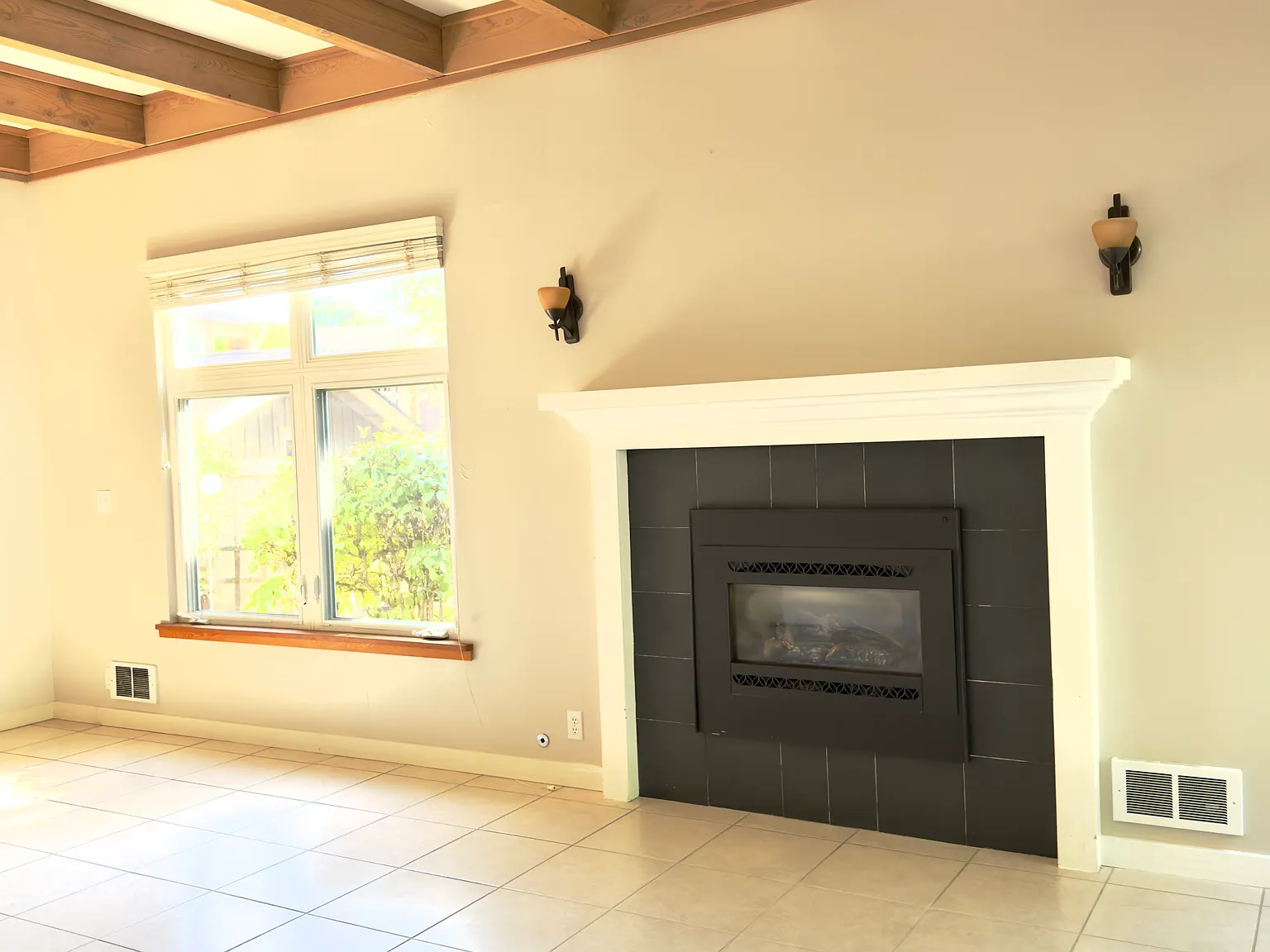 177 Wallace Way NE — Photo 2