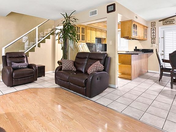 4th image of 4358 Elizabeth St APT B