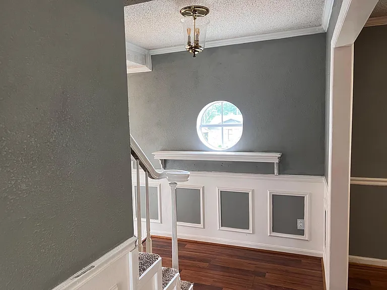1703 Delano St — Photo 44