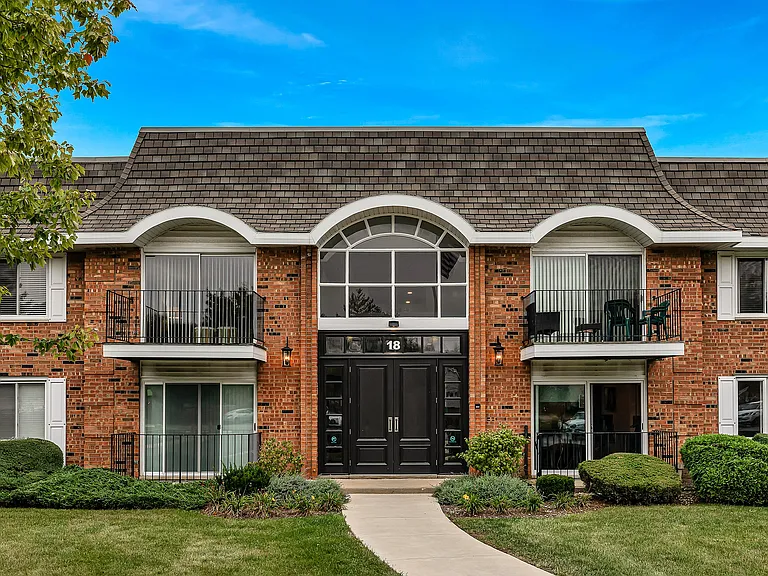 ReNew on Naper — Photo 48