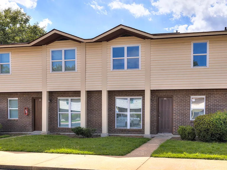 1121 Alice Dr #8 — Photo 4