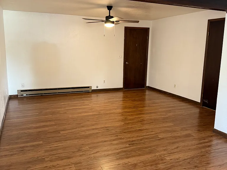 941 S Main St #1/2 — Photo 3
