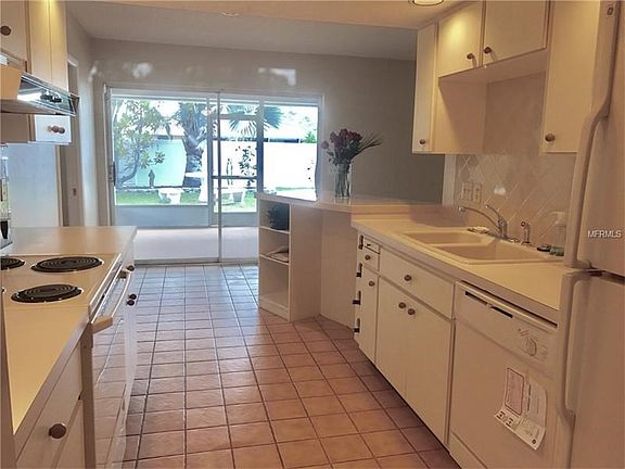 2nd image of 218 Lorraine Ave