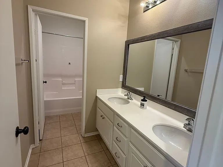 13252 Placentia St — Photo 24