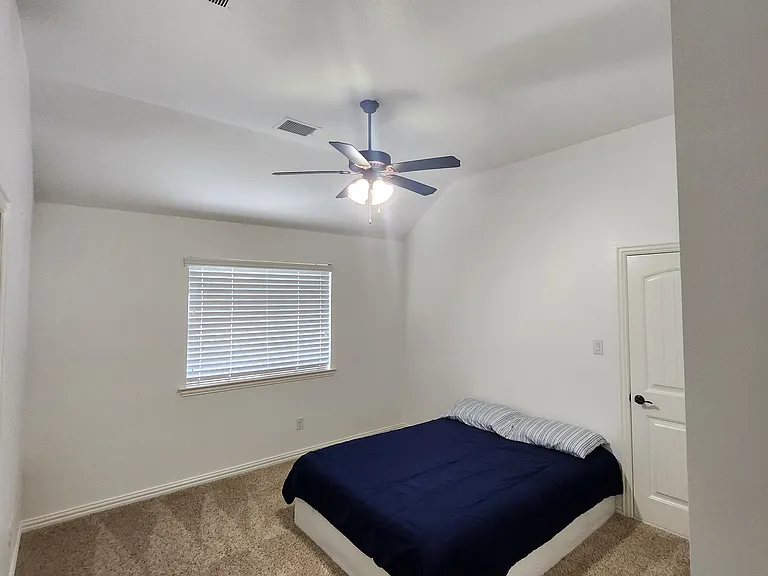 10647 Kingsford Ln — Photo 10