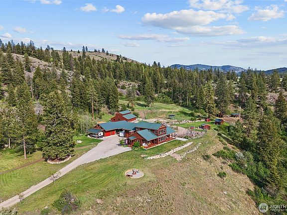 3rd image of 40 Happy Jack Road