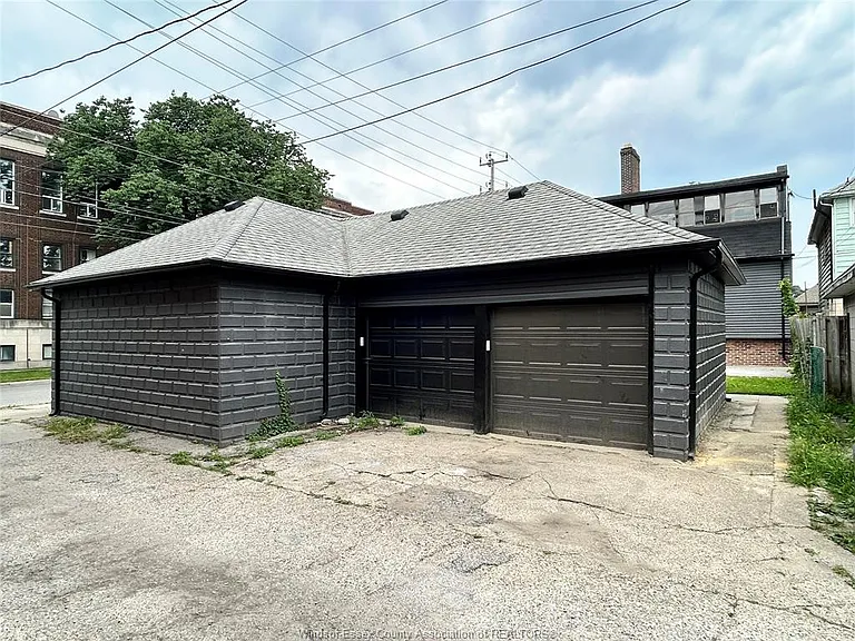 1094 Lincoln Rd — Photo 8