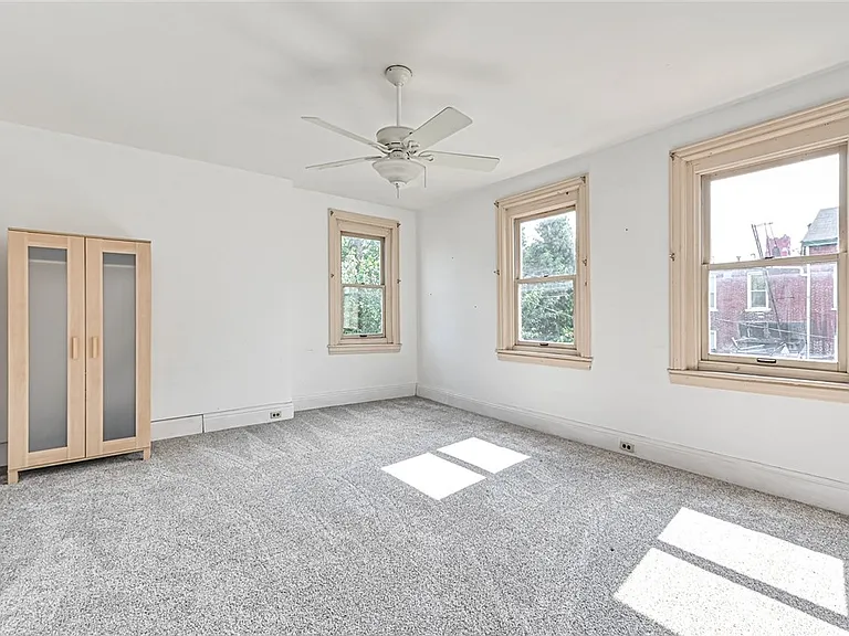 617 Avery St — Photo 17