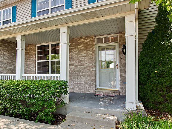 2nd image of 406 Mulberry Ct
