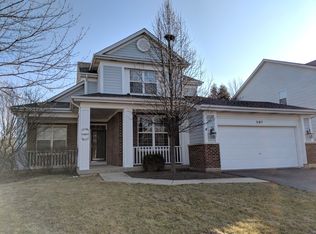 587 Capital Ln, Gurnee, IL 60031