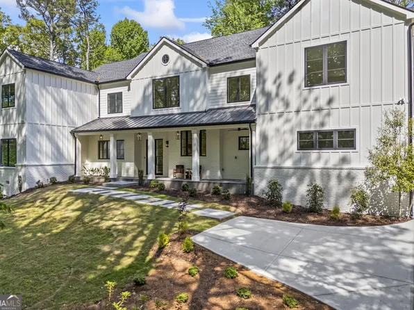 4785 Longchamps Dr, Sandy Springs, GA 30319