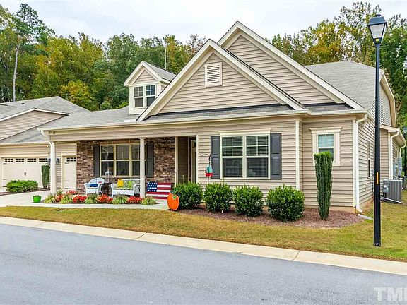 2nd image of 42 E Umbria Ct