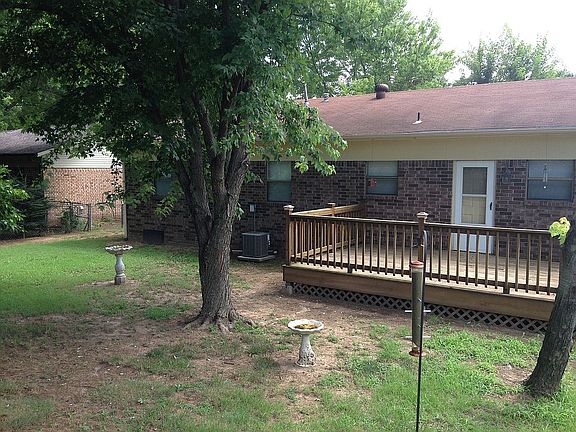 5th image of 1106 SE Sara Dr