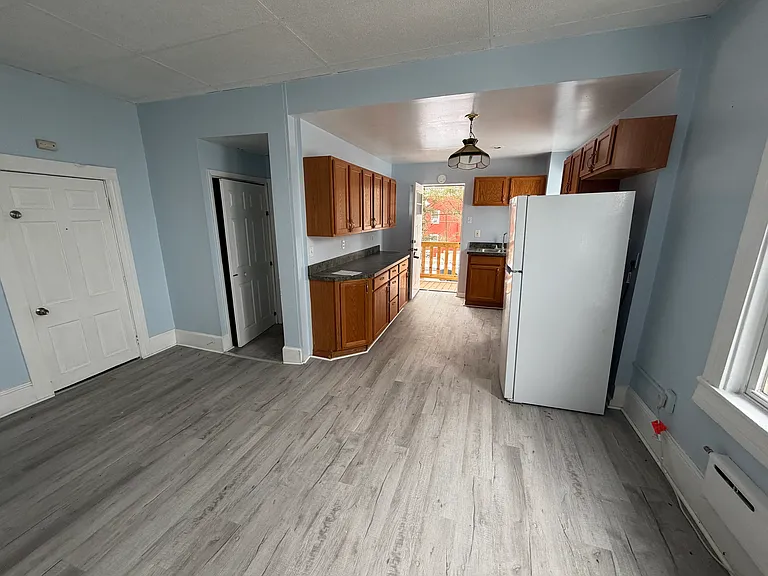 92 Carey Ave #3B — Photo 7