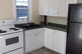 4th image of 46 Mangrove St