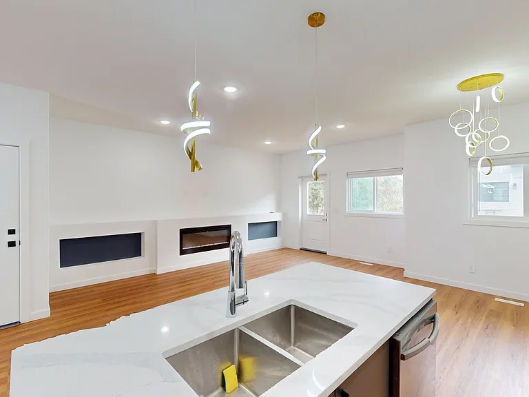 15 Hawks Ridge Blvd NW — Photo 2