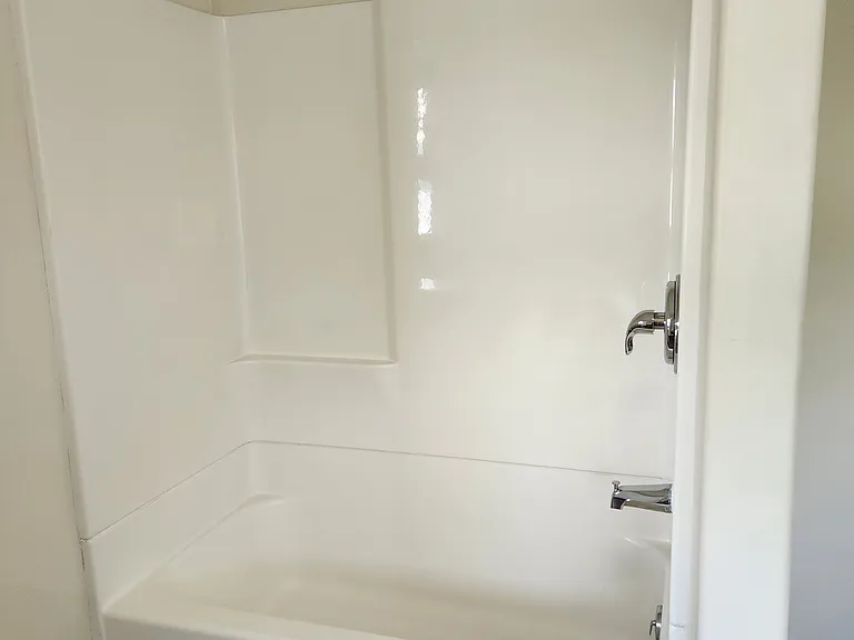 141 N Main St — Photo 12