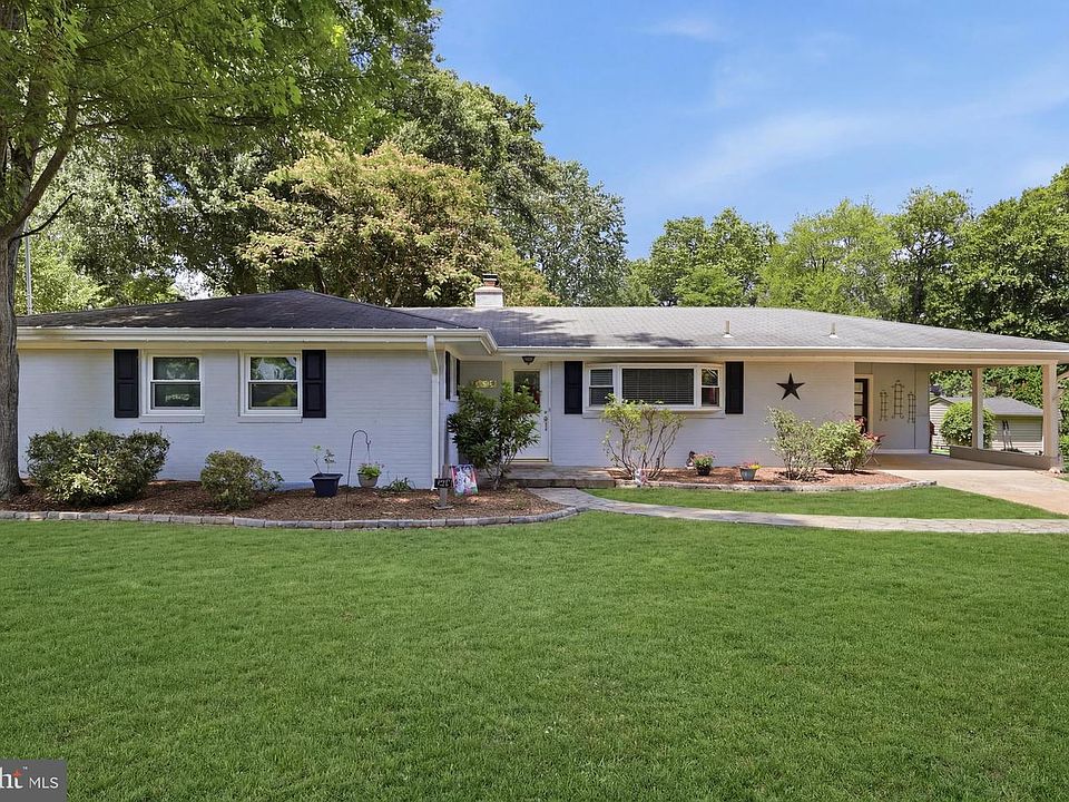 1st image of 4216 Jackson Pl