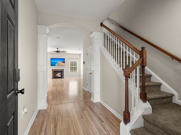 3rd image of 232 Donatella Dr