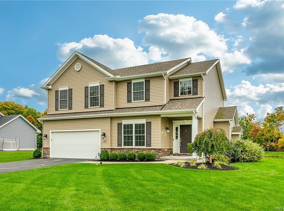 1st image of 124 Breezewood Dr