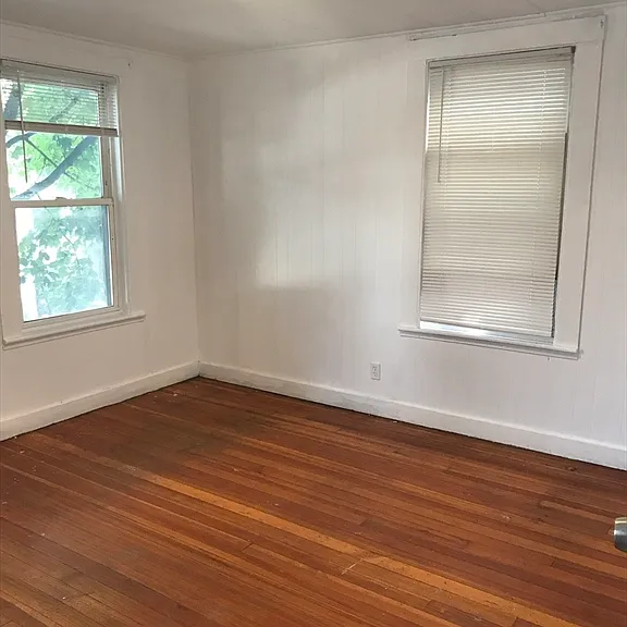 17 George St #4 — Photo 4