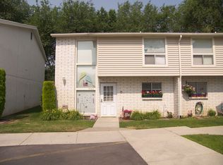 7946 Harvel Dr, Sandy, UT 84070