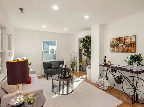 4319 Woods St, Old Hickory, TN 37138