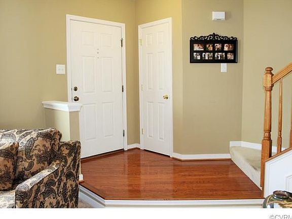 2nd image of 9822 Magnolia Pointe Cir #9822