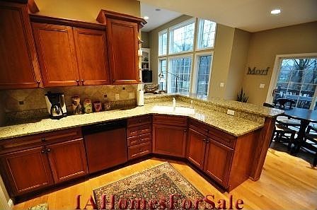 Kitchen - corner sink, integrated dishwasher