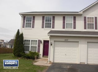 1427 Red Top Ln, Minooka, IL 60447