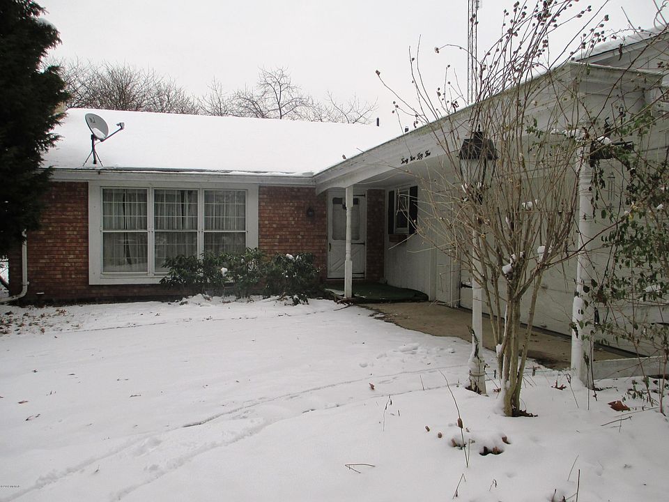 1st image of 2955 Windsor Dr