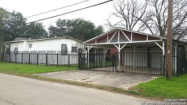 1st image of 819 Barrett Pl