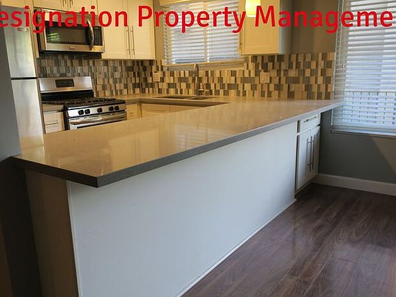 4th image of 7638 Hampton Ave